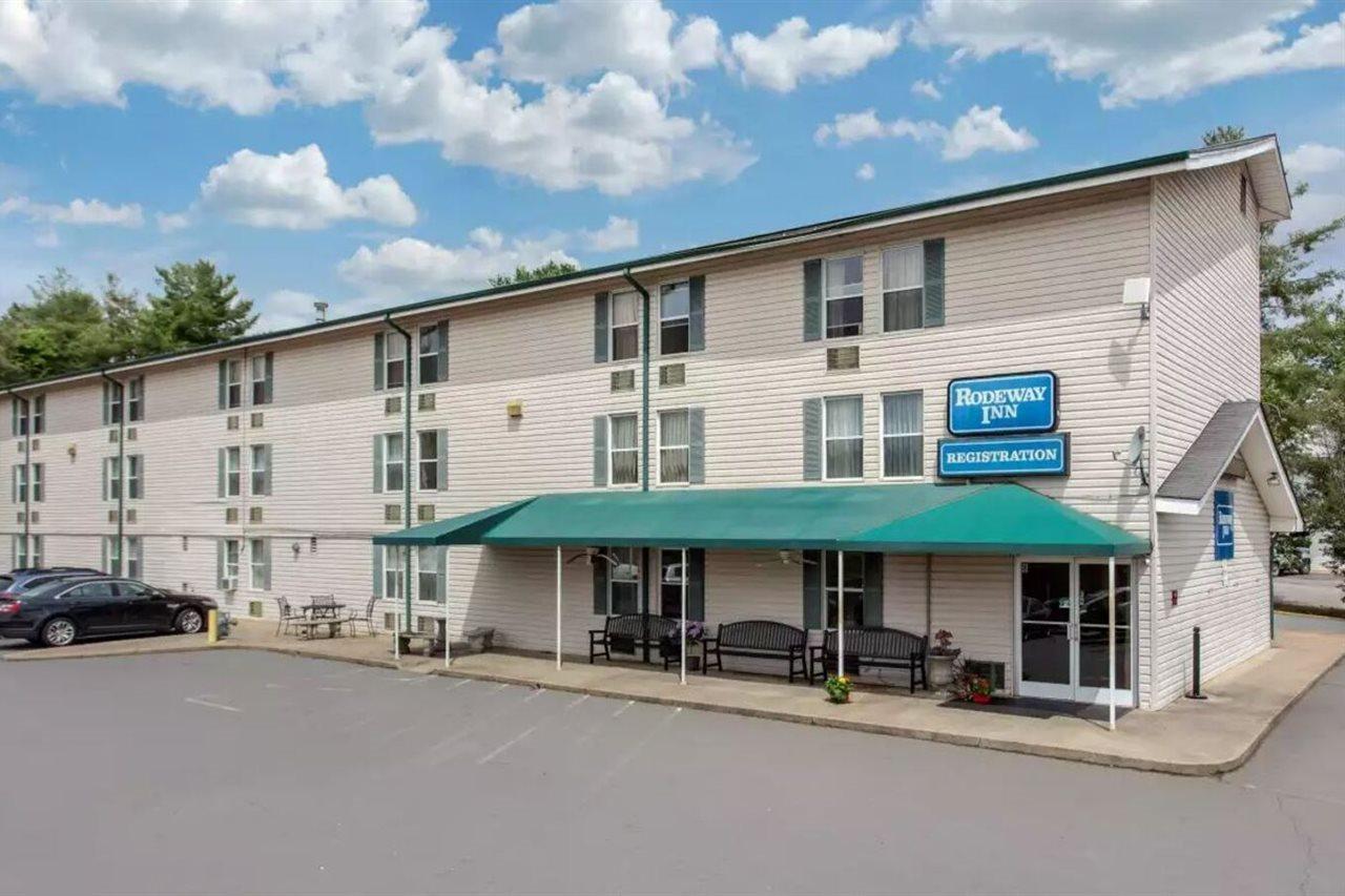 Rodeway Inn Asheville Bagian luar foto