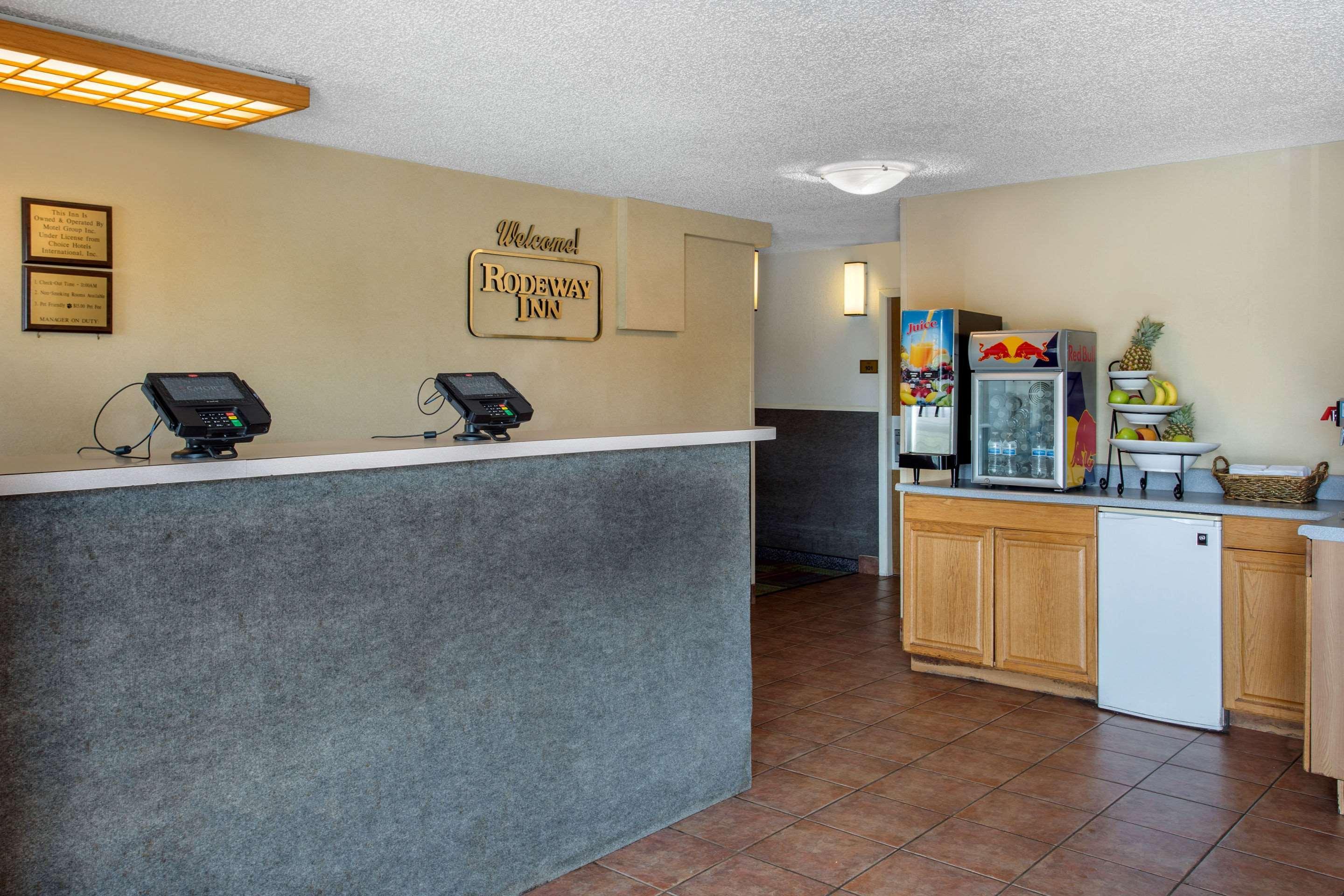 Rodeway Inn Asheville Bagian luar foto
