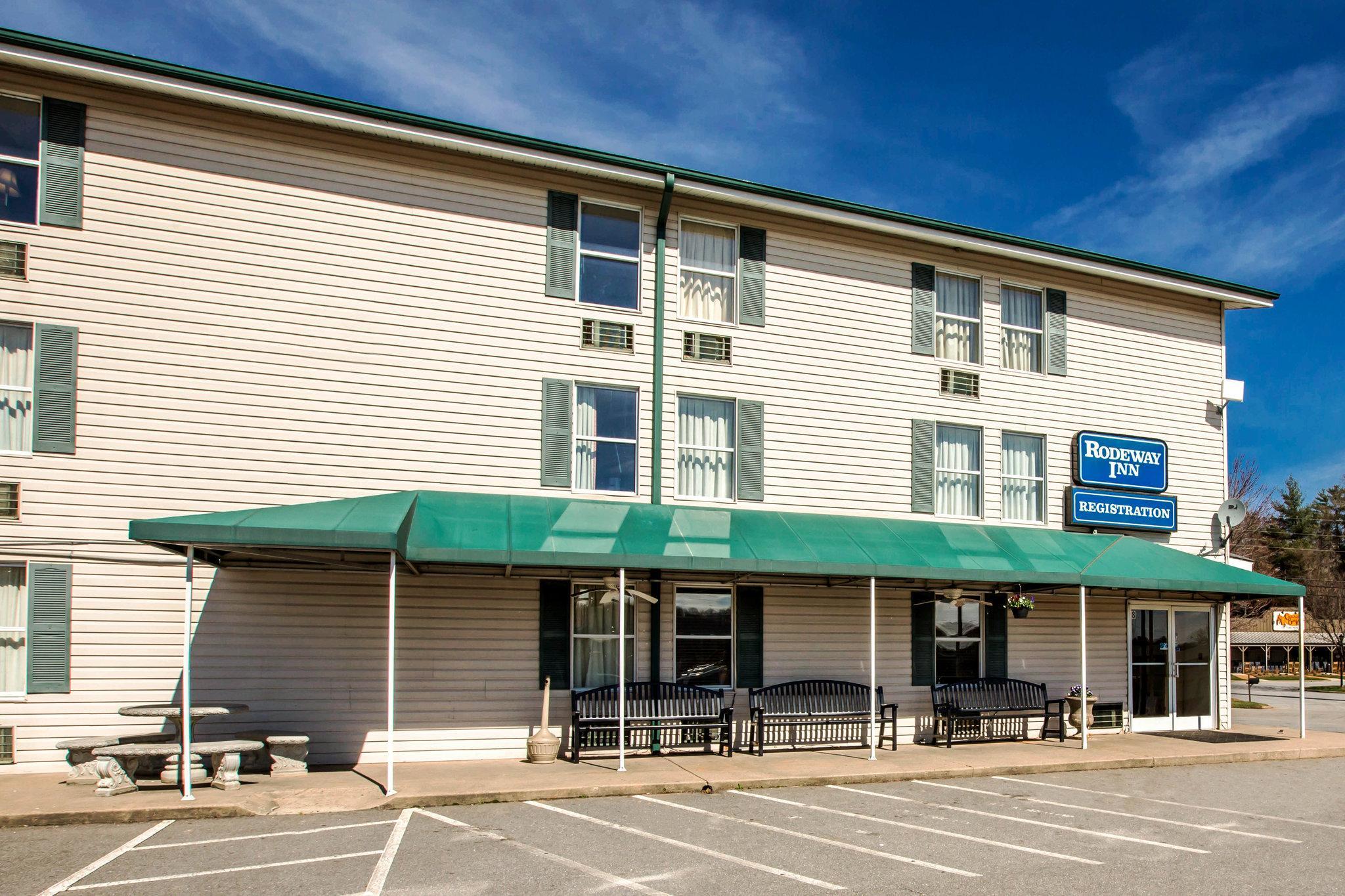 Rodeway Inn Asheville Bagian luar foto