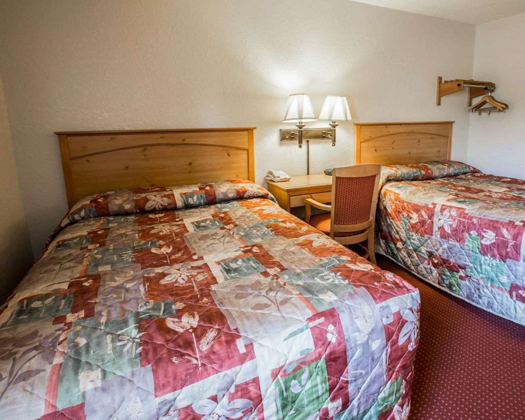 Rodeway Inn Asheville Ruang foto