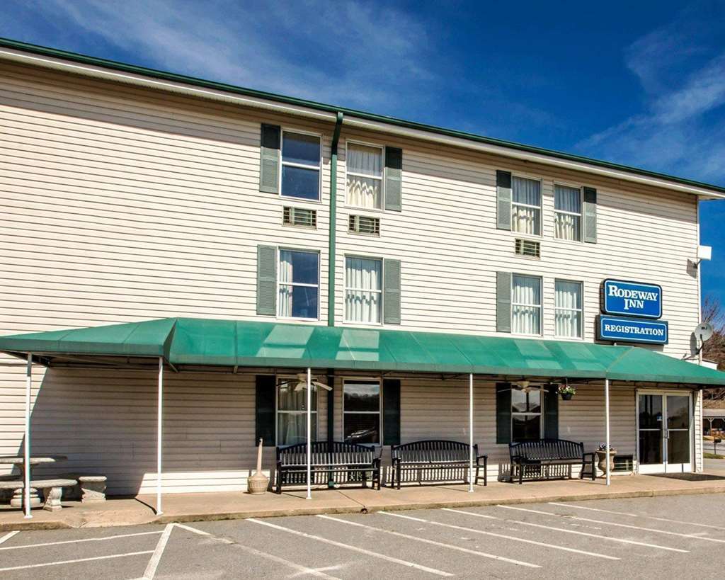 Rodeway Inn Asheville Bagian luar foto